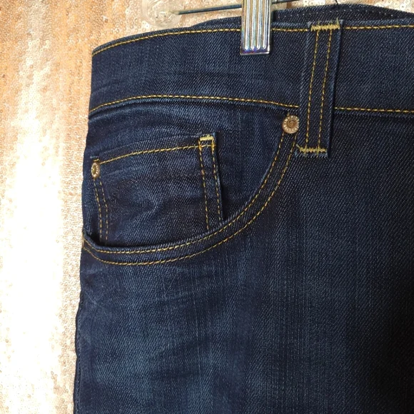 BNWOT Fidelity Denim Sabre 50-11 relaxed fit 38 dark wash jeans